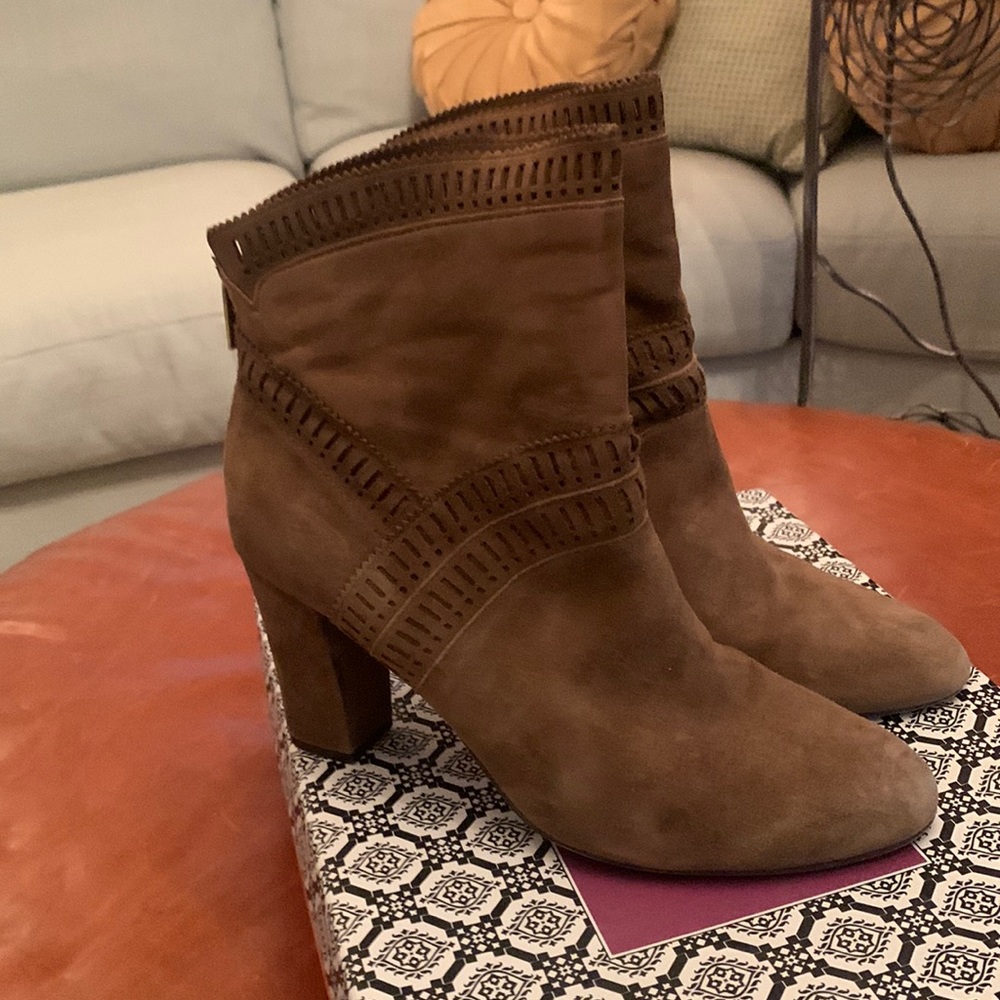 Isola booties 9.5 m